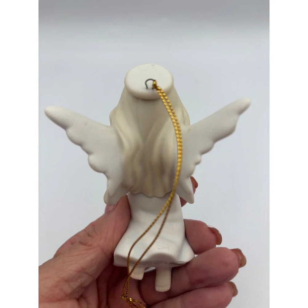 Precious Moments Joy To The World Angel Trumpet Ornament 1995 Enesco 150320